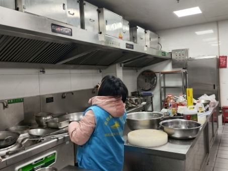 银矿地质社区 文明有“宁”，共筑餐饮安全新防线