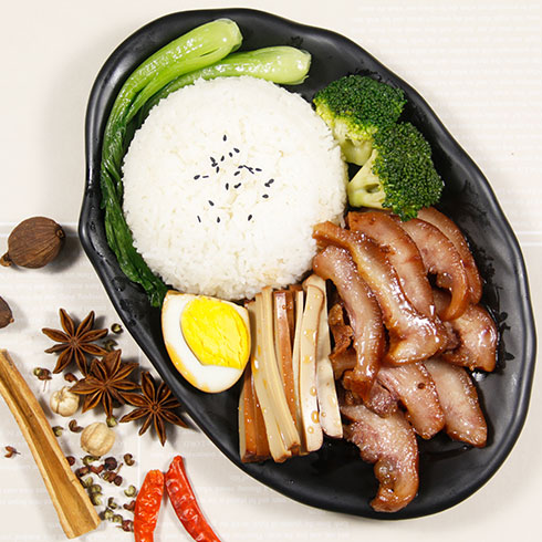 卤味新风尚 安徽乐创餐饮管理「卤猪鼻套苏餐」的美味之旅